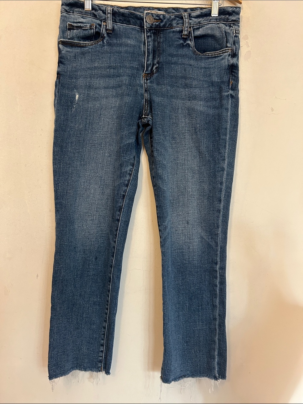Kut from the Kloth Reese ankle straight leg raw hem jeans Size 10 EUC